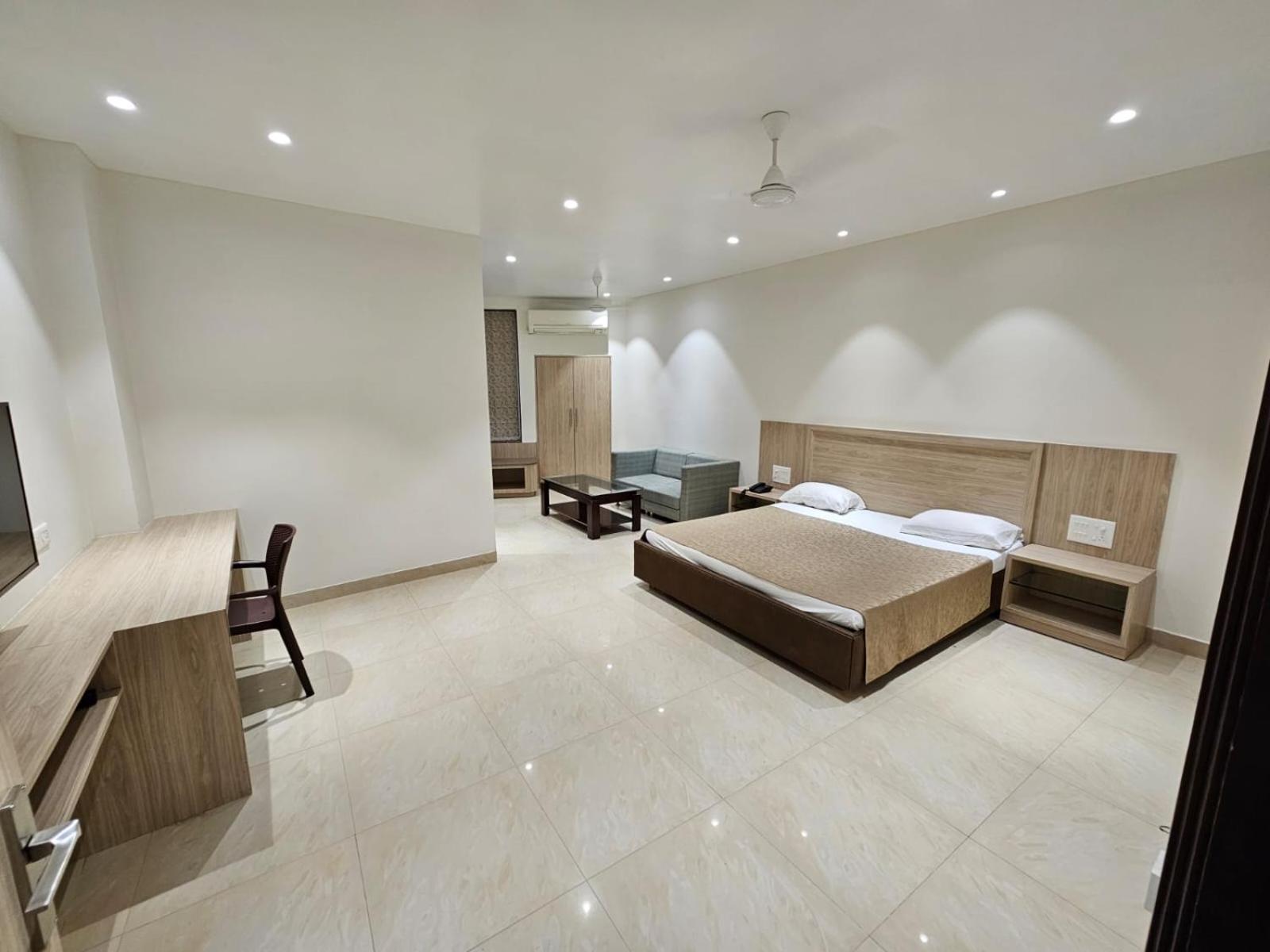 Hotel Bagla Atithi Banaras Varanasi Exterior foto